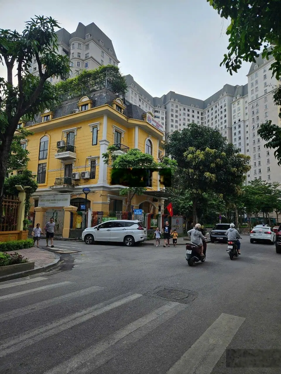 Bán biệt thự lô góc 3 mặt đường 2 mặt vườn hoa khu ĐTM Nam cường - Phạm Văn Đồng - Hà nội 398m2
