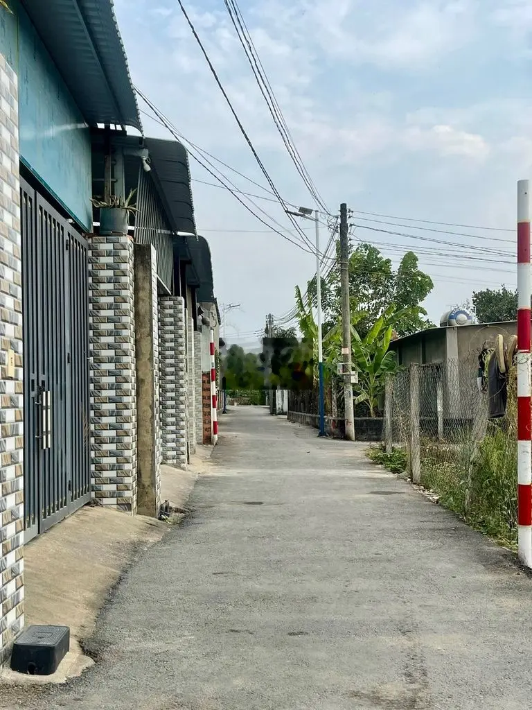 Nhà mới 590triệu, cách Tp biên hoà 15phút - Cam kết không phát sinh l