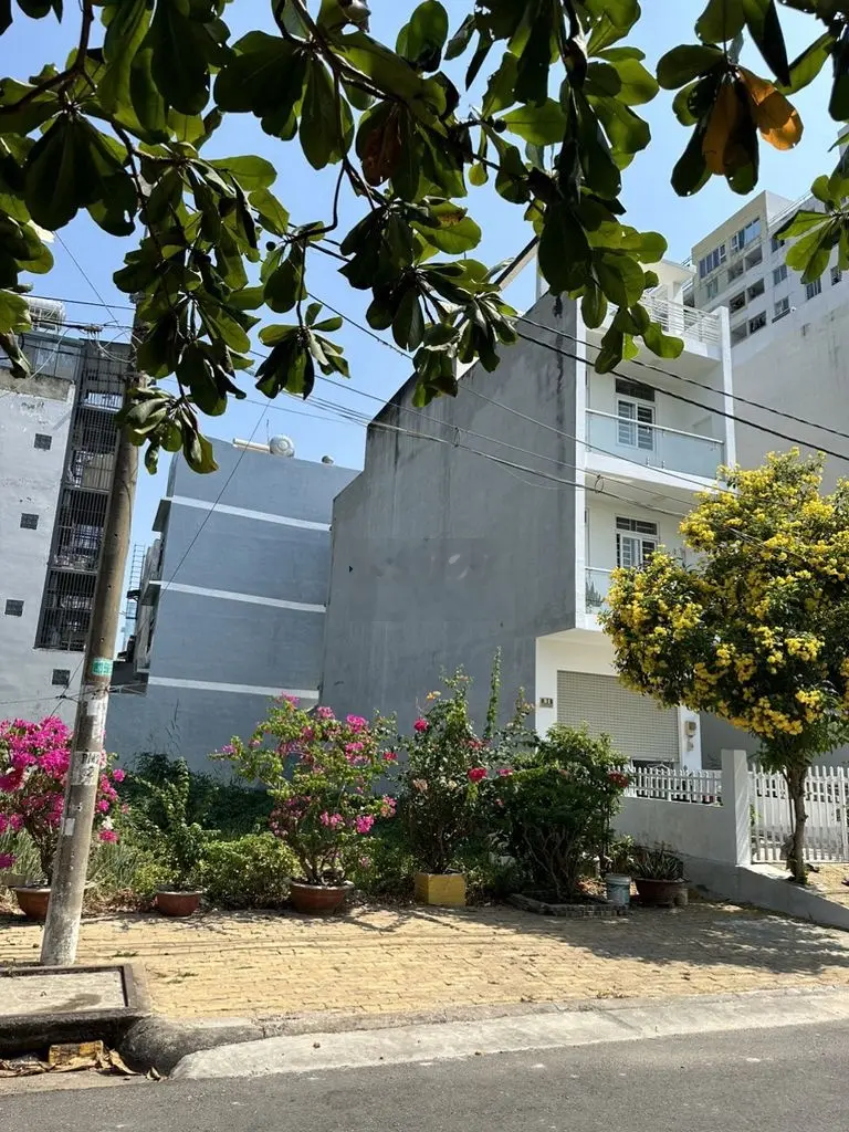 BÁN LÔ ĐẤT 92m2 MẶT TIỀN ĐƯỜNG SỐ RỘNG 20M KHU CÔNG ÍCH Q.4,GIÁ 8,5 Tỷ