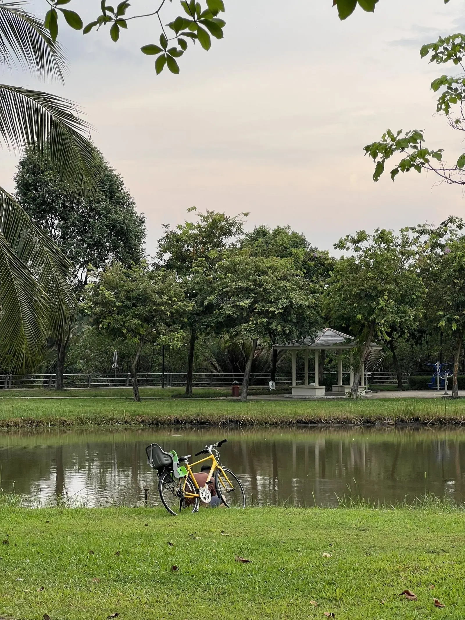 Bán căn nhà phố Park Riverside Quận 9. Sổ hồng sẵn