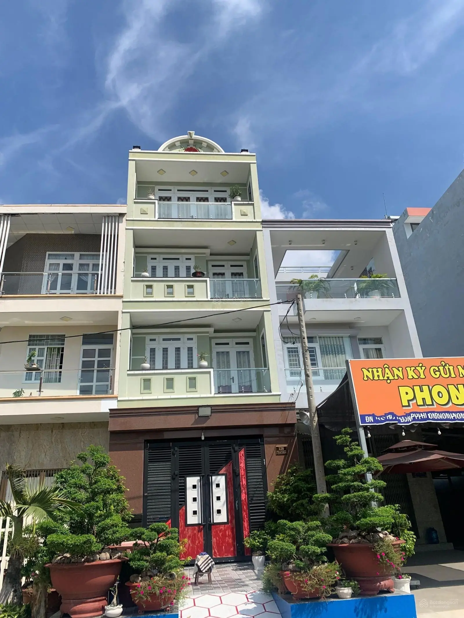 Giảm gấp 1 tỷ. bán nhà đẹp 4 tầng, tdt 272m2, đường xe hơi hoàng minh đạo, quận 8