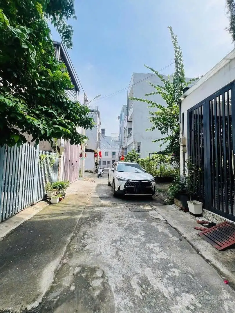 1 Căn duy nhất ngay đường số 12, P. Trường Thọ. HXH 5m, nhà 1 trệt 2lầu có 3PN 3WC + khách + bếp
