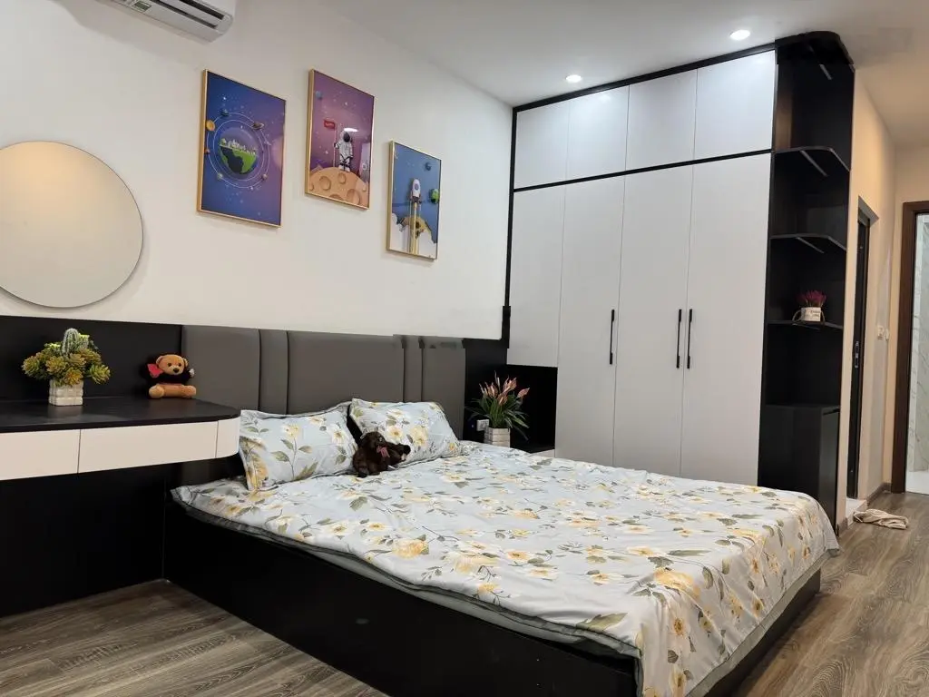 Siêu phẩm tây hồ - 5 tầng - thang máy - tặng full nội thất sịn - kinh doanh - ô tô