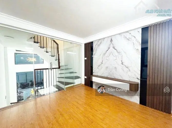 Bán nhà mặt ngõ giải phóng, hoàng mai, 2 thoáng, ô tô đỗ cửa, 34m2, 6.99 tỷ