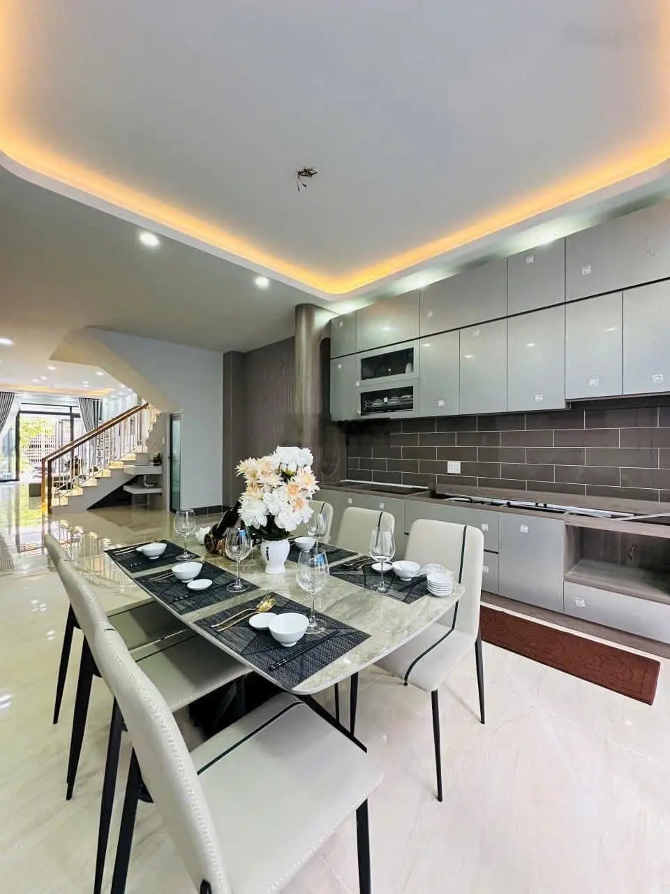 NHÀ MỚI - CHỈ XÁCH VALI VÀO Ở - TRUNG TÂM TÊN LỬA VIP 10,5 tỉ