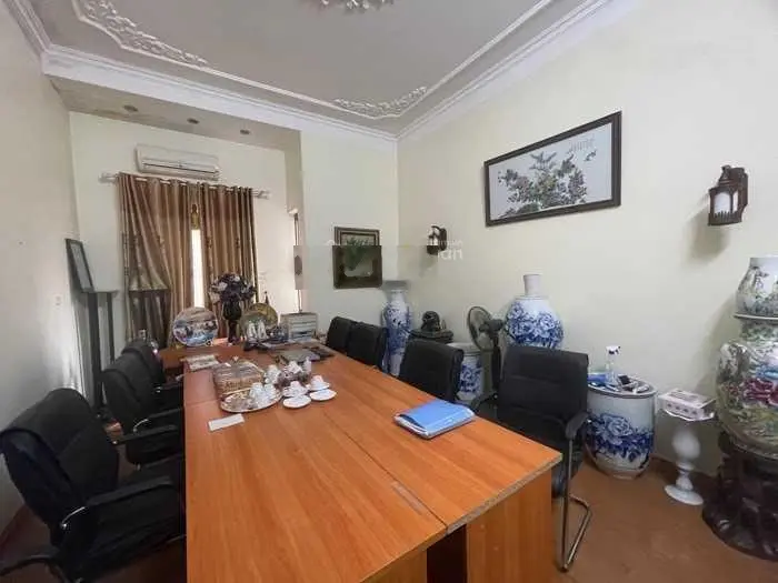 Phân lô víp siêu hiếm phố quan nhân- vỉa hè - gara, oto tránh và dừng đỗ - 2 thoáng