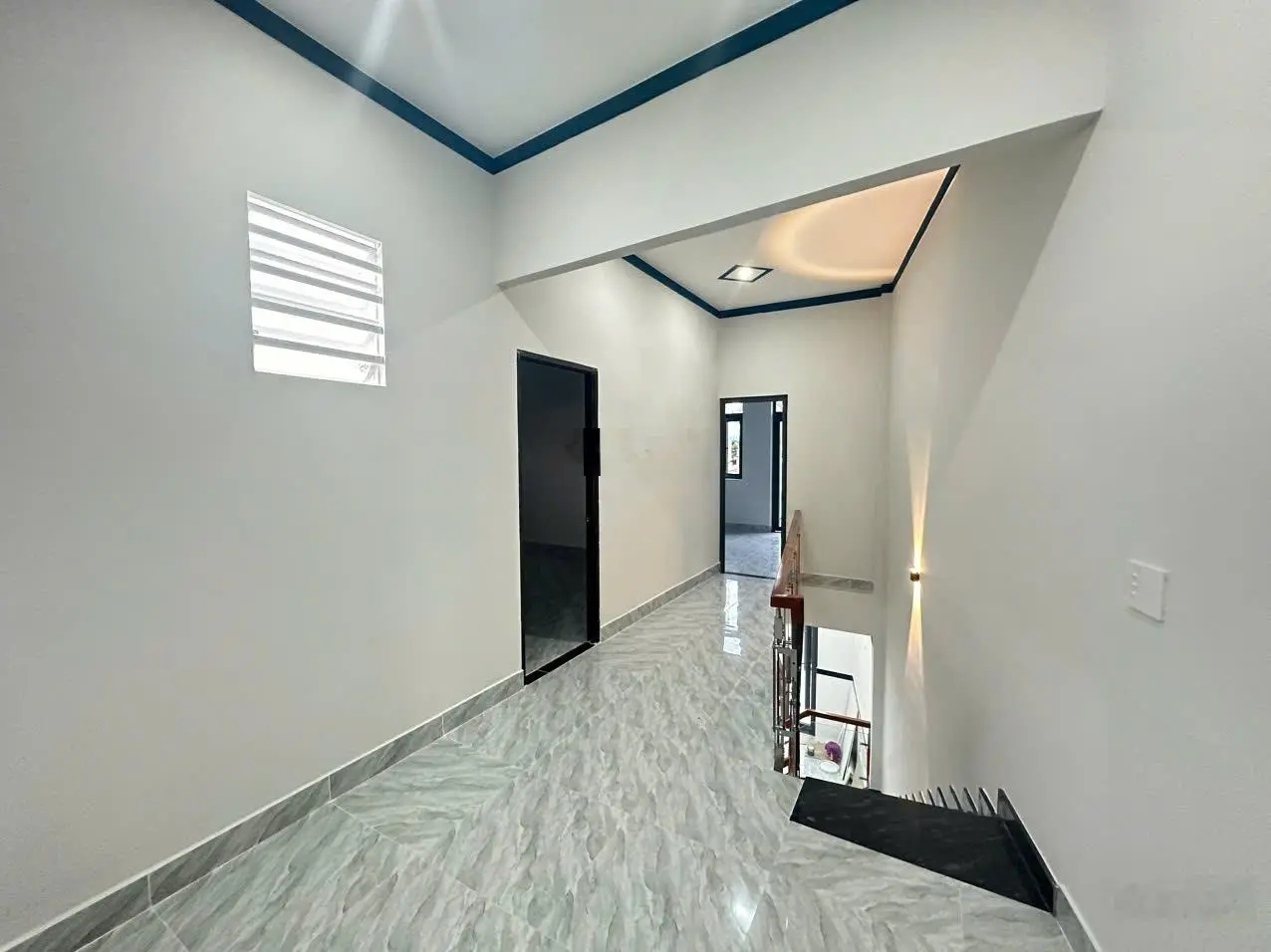 Chủ Gửi Bán Căn Nhà 1T1L Mới Hoàn Thiện Sang Trọng Hiện Đại Giá Rẻ Bất Ngờ Chỉ 2Tỷ1. Đường Xe Hơi