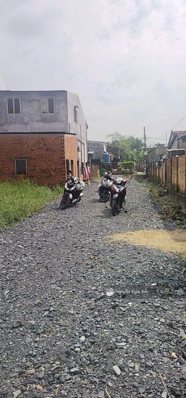 Cần bán 2379m2 dân cư xây mới thấp tầng HXH đường Hoàng Phan Thái, gần chợ Bình Chánh giá 10,7 tỷ