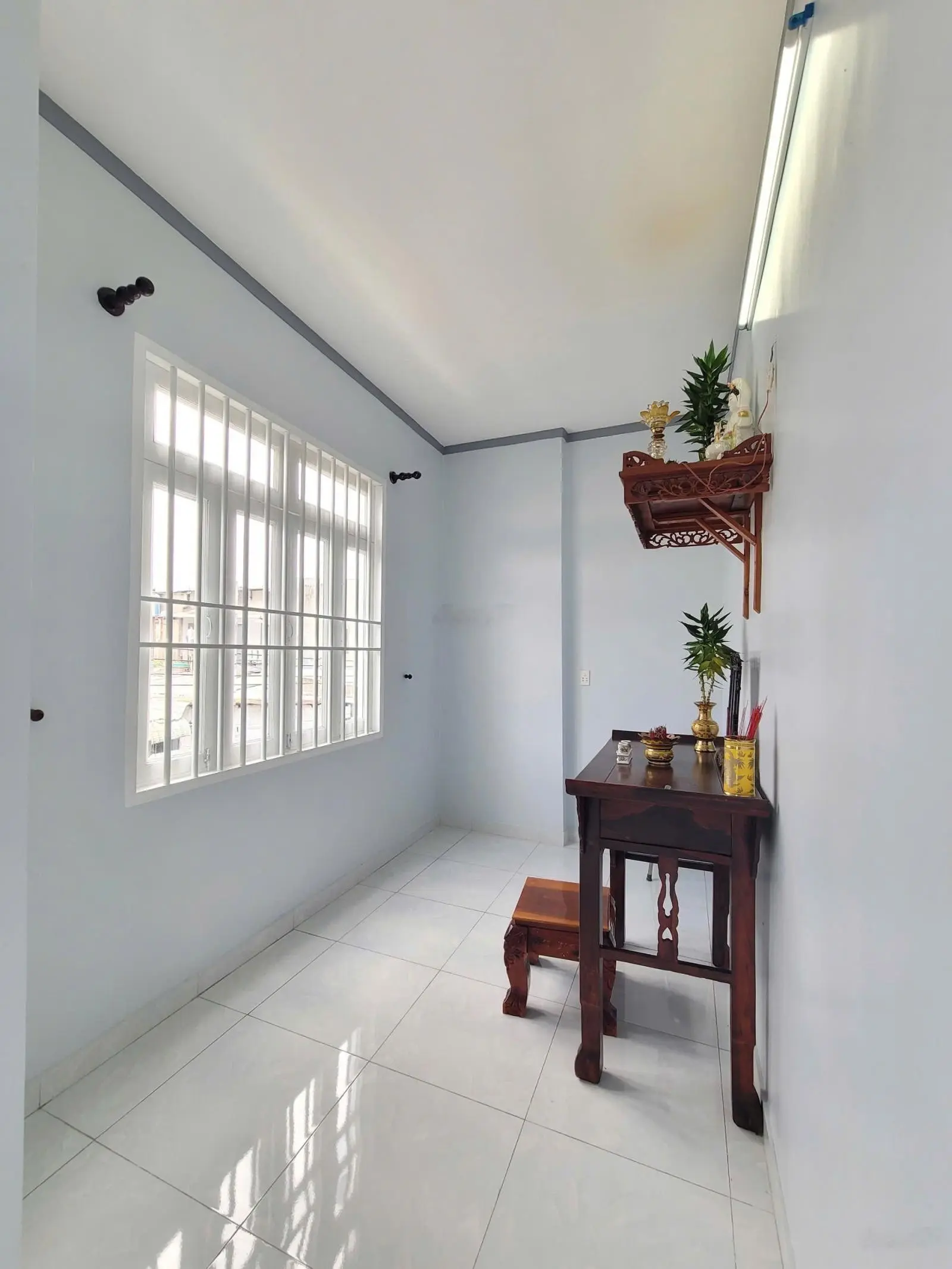 Nhà hiếm bán - 6.7x14- 2 tầng btct ngay tthc dĩ an. vị trí đỉnh- quá rẻ lh 0902946533
