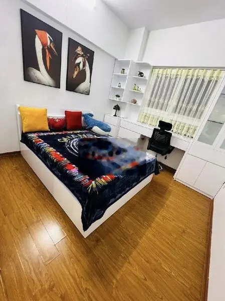 BÁN chung cư 137 Nguyễn Ngọc Vũ,78m, 4,4 tỷ. Sổ đỏ