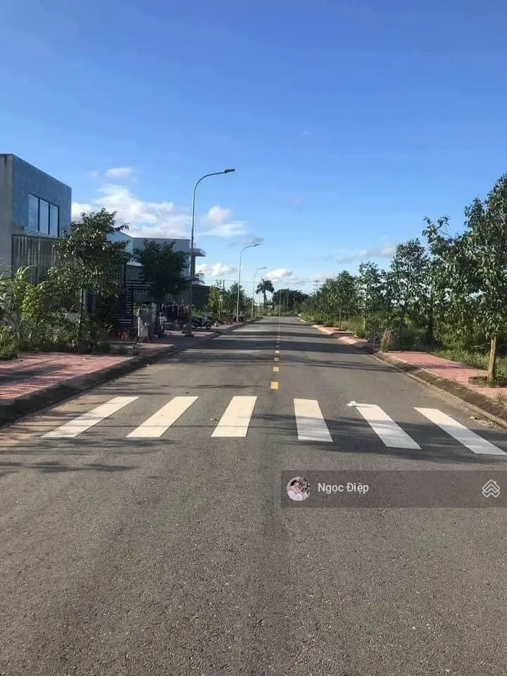 Bán gấp lô đất full thổ cư MTĐ Phú Hòa, Phường 1, Trà Vinh, 120m2/550tr, SHR, LH: 0898 537 ***