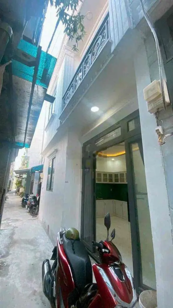 Bán Gấp Nhà SHR 7x4,3m,1 lầu,1tỷ950tr,Lê Văn khương.q12