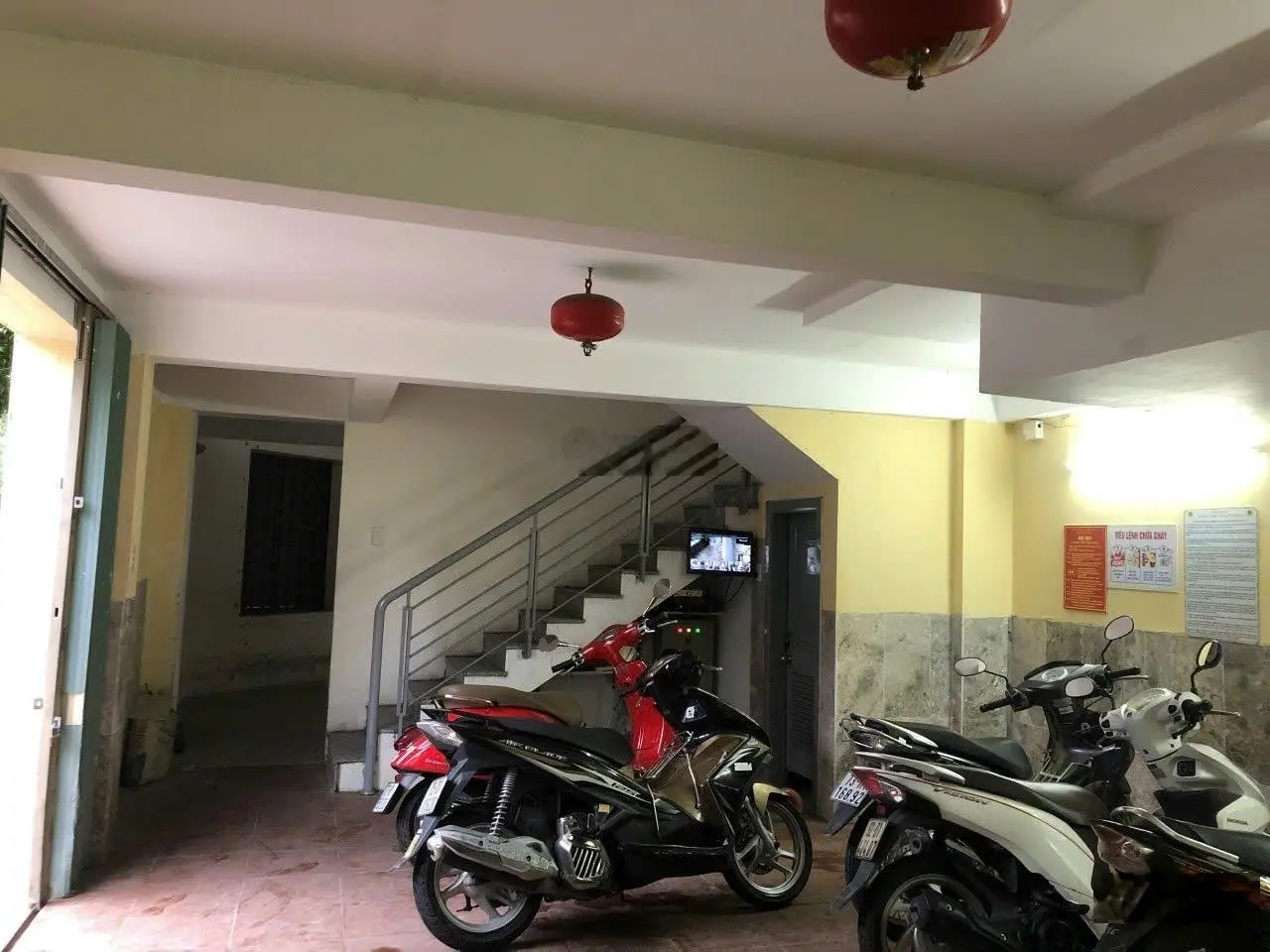 Bán góc 4.5 tầng 2MT Tiên Sơn doanh thu 60 tr/1th