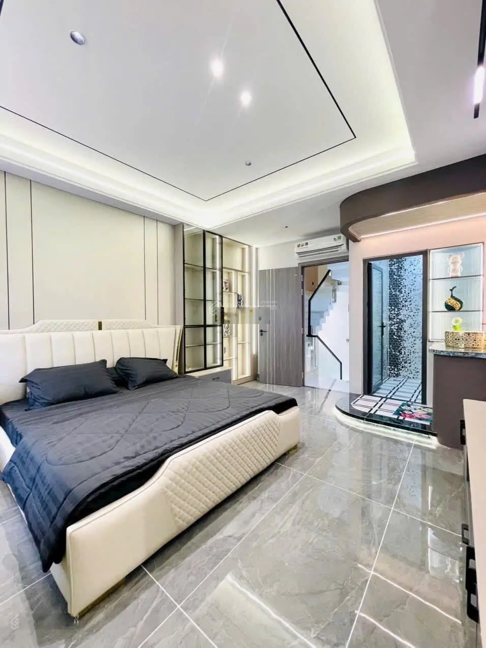 Bán nhà HXH 8m oto thông hẻm 319/47 Lê Văn Thọ P9 4 tầng 4PN 6WC có thang máy 4x18m full nội thất