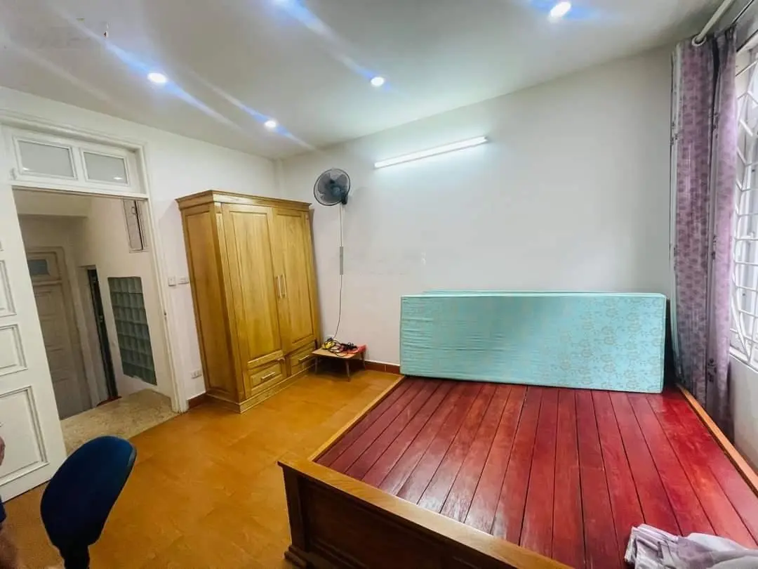 Bán nhà đẹp đường Giải Phóng Hoàng Mai, chỉ hơn 6 tỷ