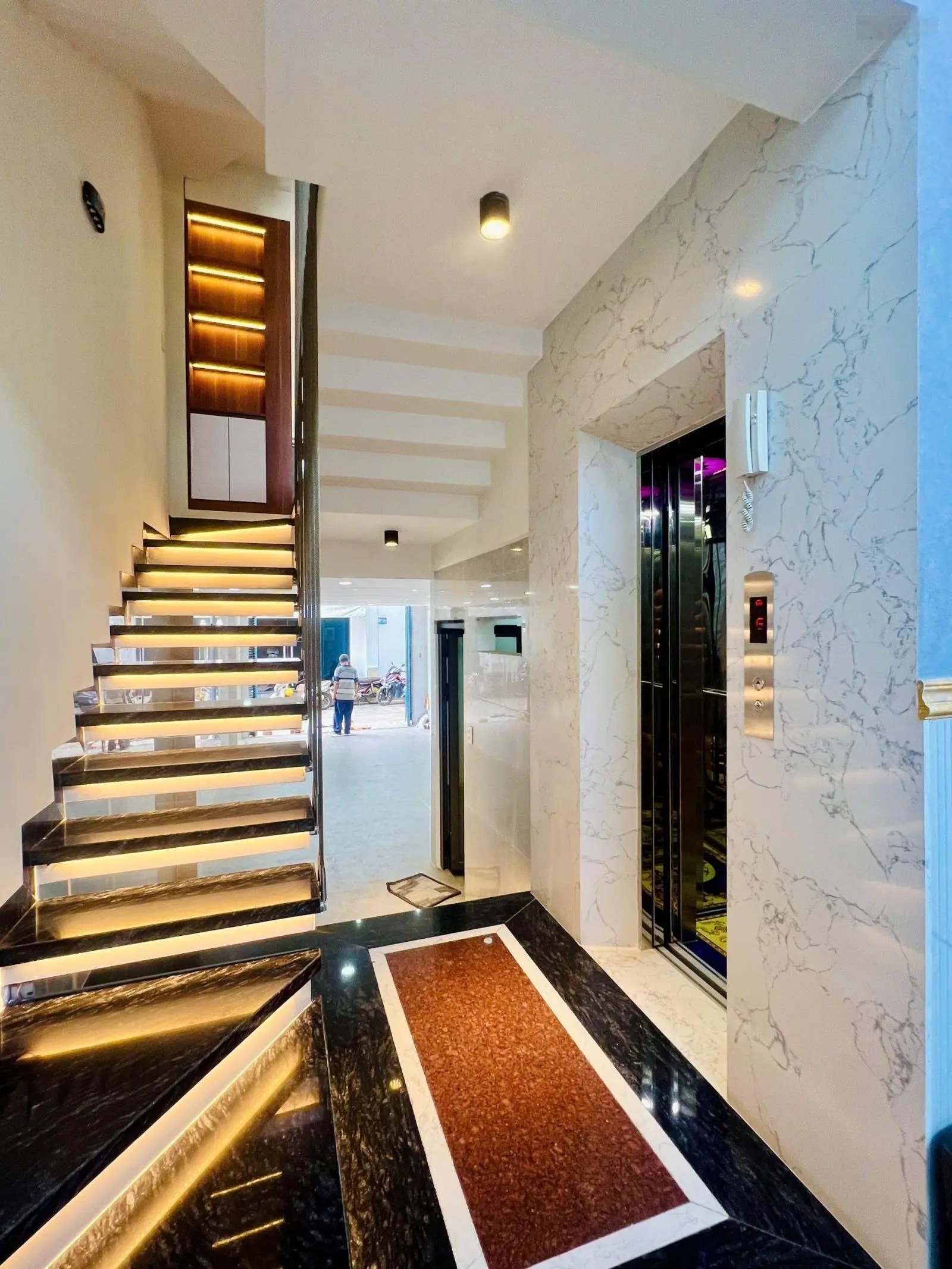 Nhà 1 Lửng 3 Lầu + Thang Máy Cao Cấp Hẻm Thông 7M Đường Số 5 Ra Nguyễn Oanh - Gò Vấp.DT. 4M x 18M.