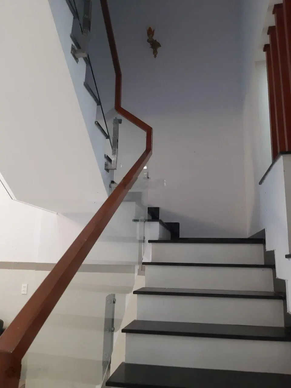 Nhà 3 tấm hoàn công gần chợ Dĩ An 1, giá 5 tỷ 100 TL