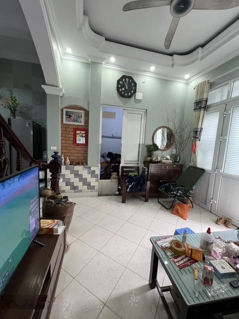 Bán nhà trại cá trương định 56m-4t-mt6m-nhỉnh 9 tỏi- nhà đẹp ở ngay- tiện ích bạt ngàn-ngõ thông