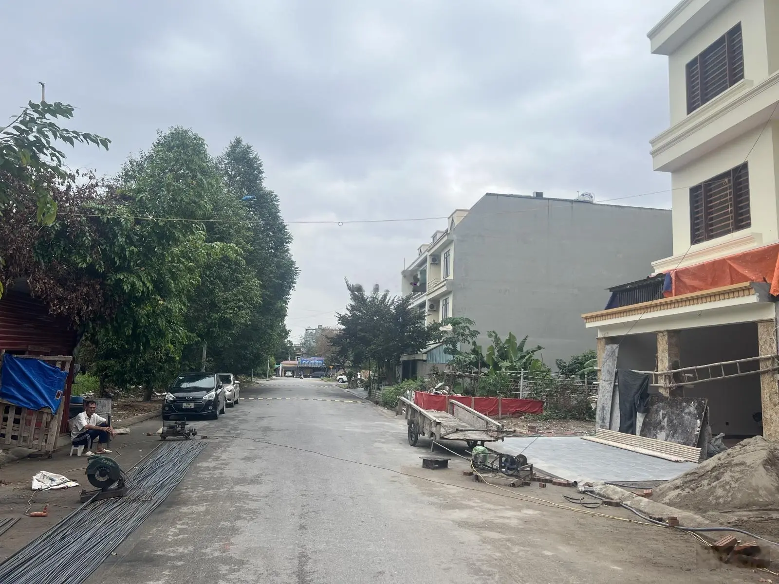 Cần bán lô đất trục chính đg Đại Tráng nhìn vườn hoa kđt Đại Dương, tp BN. Giá chỉ 12,x tỷ