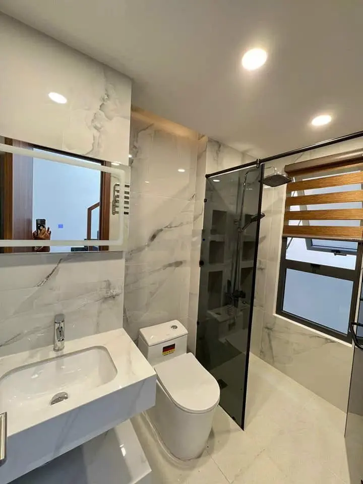 * Bán gấp nhà Trệt/Lầu ngay Lê Trọng Tấn, Bình Tân. Giá 2 Tỷ730 TL