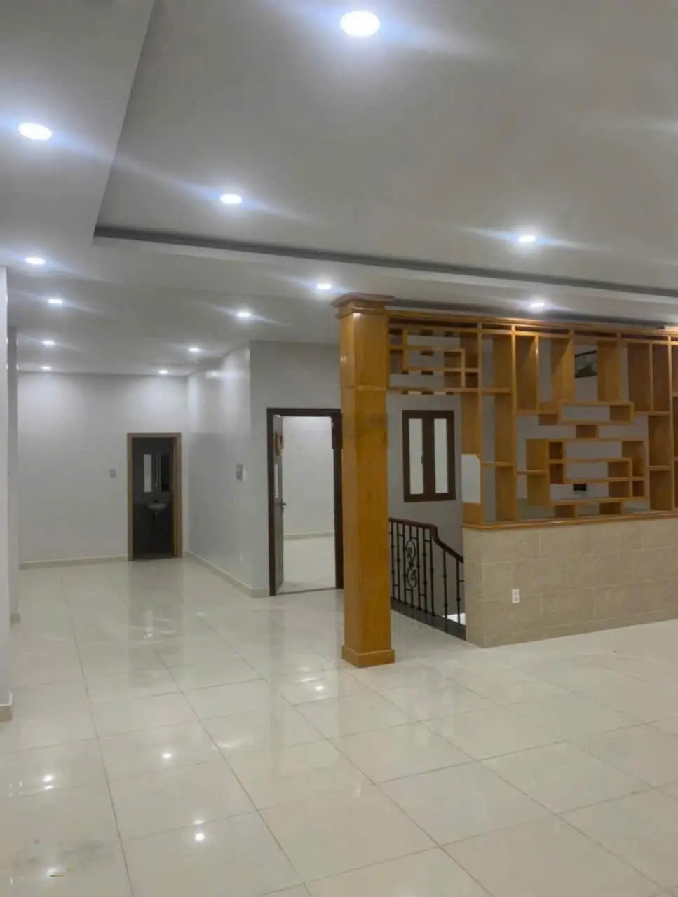 Chủ gửi Bán nhà đẹp ( 117m2 ) Đường 9 ,khu đại học luật, p. Hiệp Bình Chánh, Q. Thủ đức