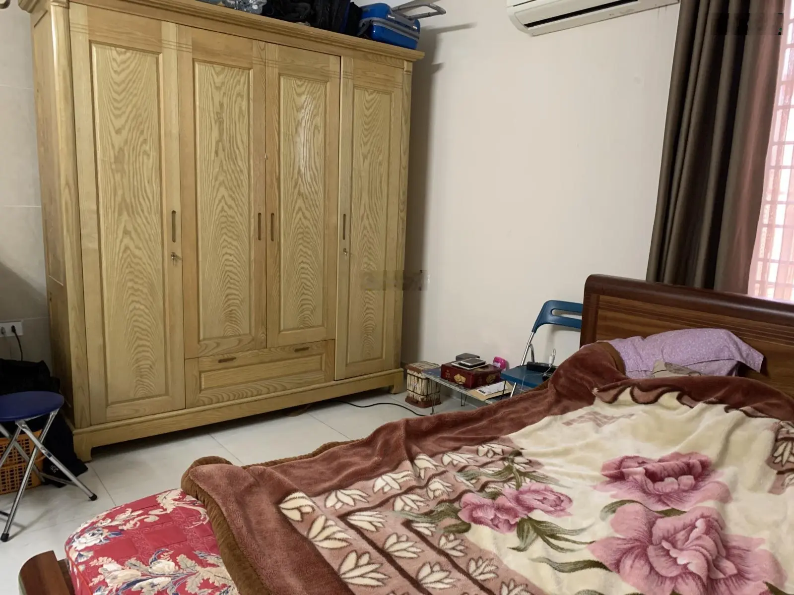 11 ty Nhà 5 tầng, gara oto rộng, 4 phòng ngủ 47m2, xây kiên cố