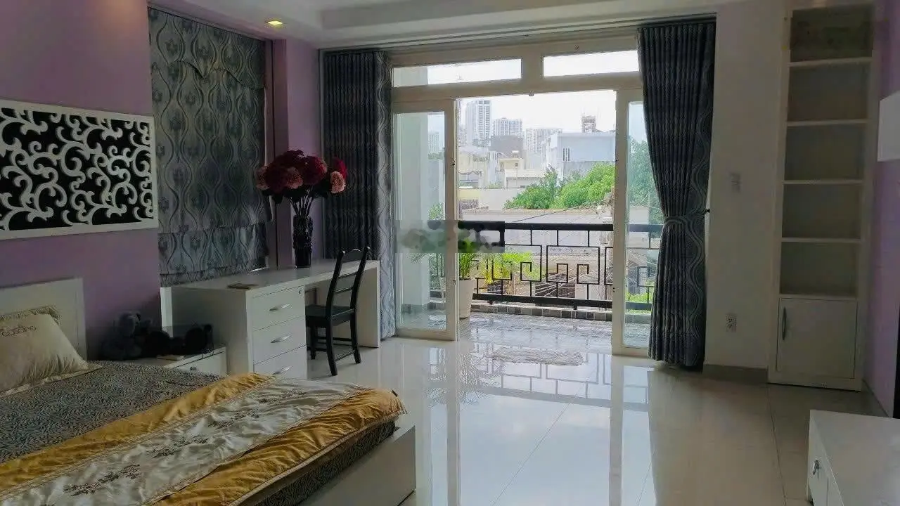 Biệt thự - DTCN 203m2 - MT đường cạnh Nguyễn Duy Trinh Q2 - giá 14,8 tỷ TL