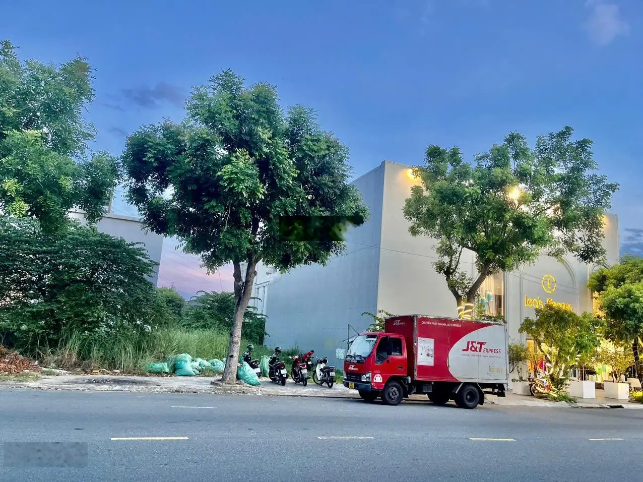 Chào bán lô đất biệt thự đường bùi tá hán - giai đoạn 1 trục chính khu đô thị nam việt á 17 ty