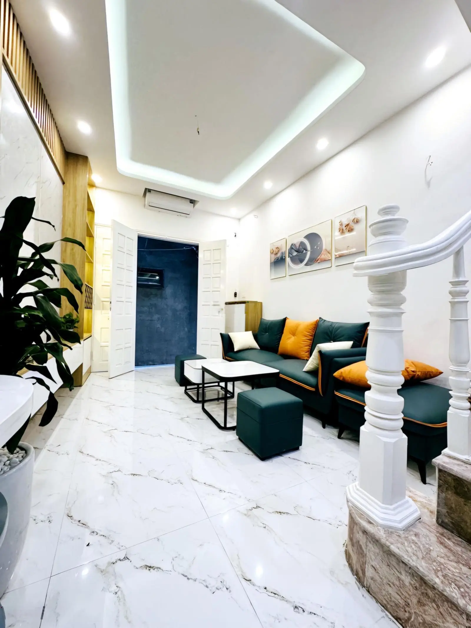 Bán nhà nhỉnh 4 tỷ, 5 tầng, 3 phòng ngủ, full nội thất, mới đẹp, chỉ việc ở.
