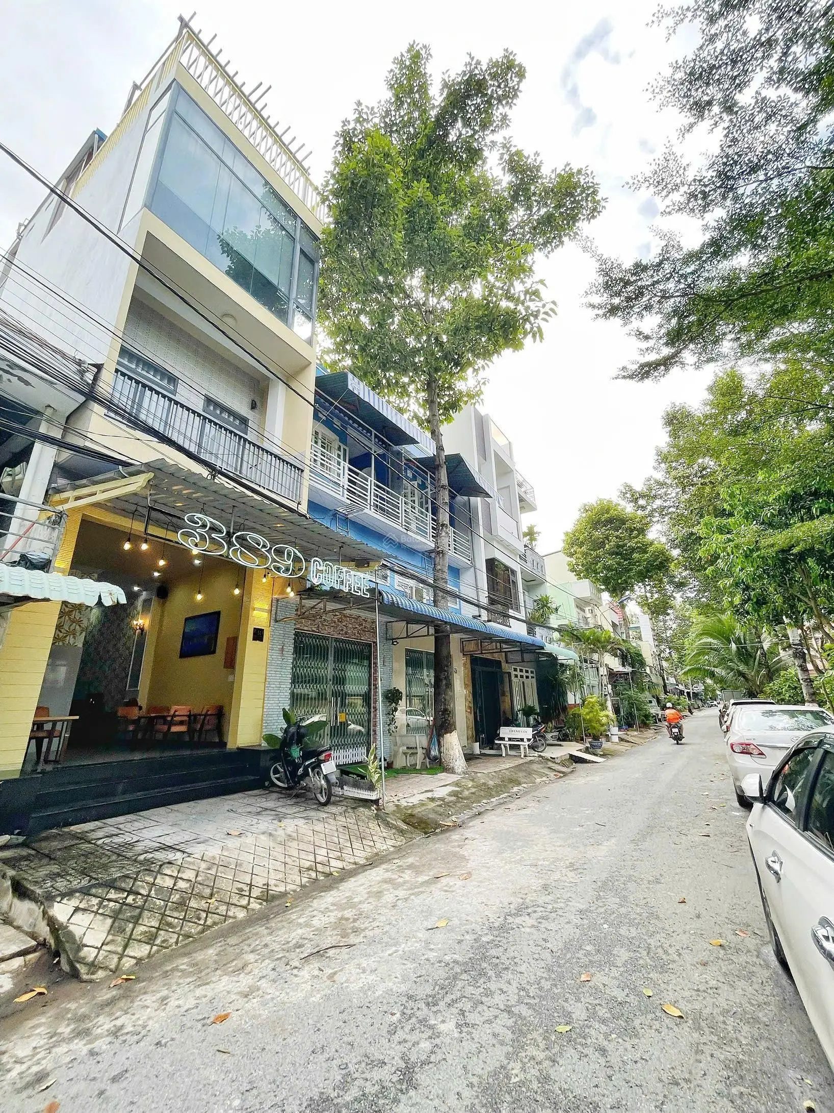 Nhà 3 tầng có sân thượng - 2 mặt tiền đường Trần Bạch Đằng và đường số 30 - đẹp nhất tuyến