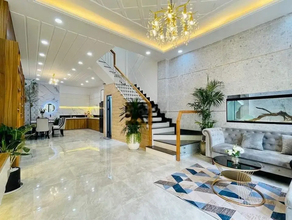 Kẹt tiền bán gấp nhà HXH Nguyễn Phúc Chu Tân Bình. Giá 3tỷ050, DT 45m2