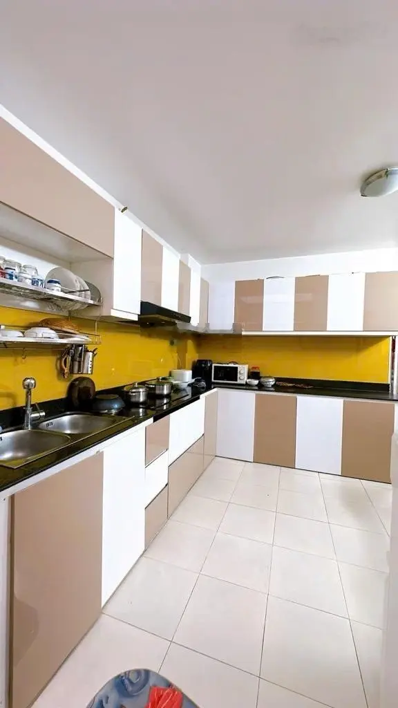 Nhà mới ở ngay đường tôn thất thuyết , hẻm 3m , 90m2 , giá chỉ 6,3 tỷ