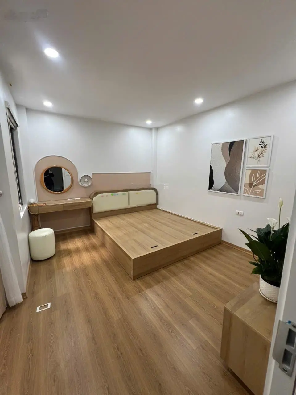 Bán Nhà Nguyễn Lương Bằng, dt42m2, 5T, Mt4m, giá 7.5ty