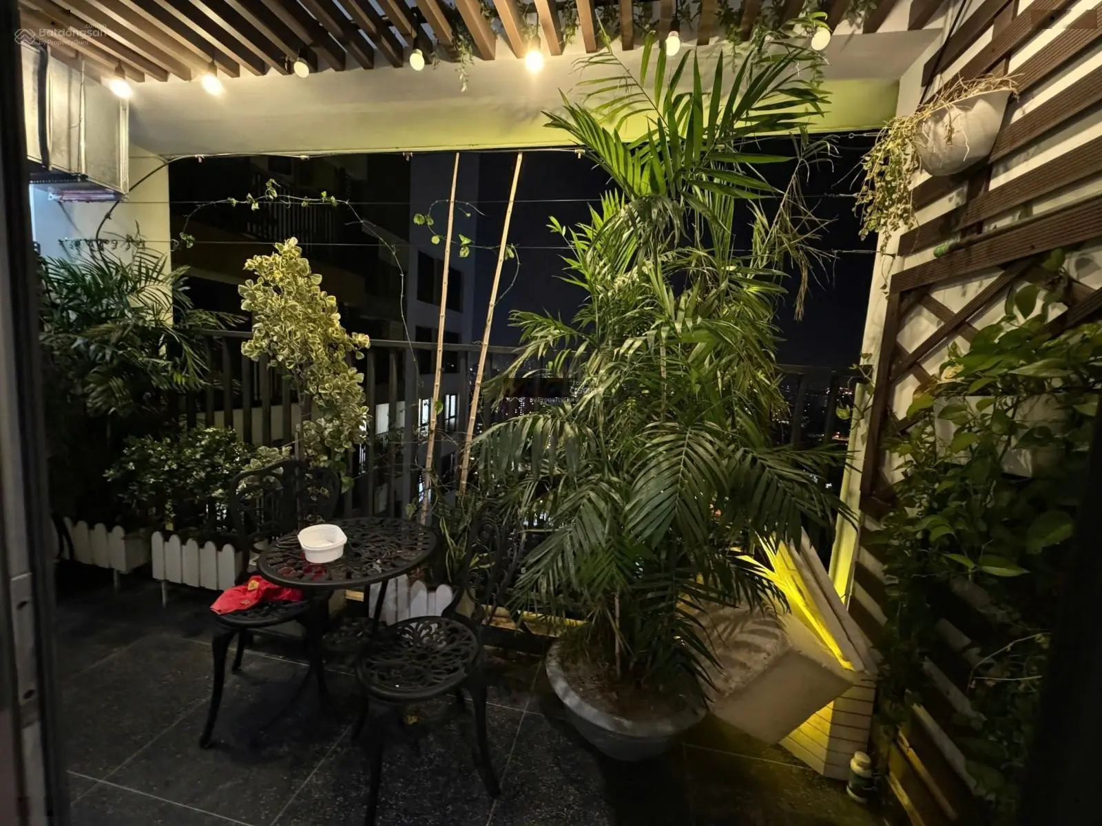 (độc quyền) bán căn penthouse - watermark 395 lạc long quân - view hồ tây - 310m2. lh: 0968 201 ***