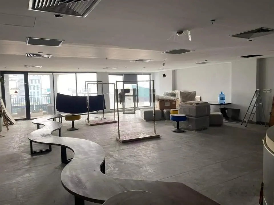 Bán Toà nhà mặt phố Võ Chí Công, Tây Hồ, HN. 270 m2, 9 tầng có hầm, MT 12m, cho thuê 5 tỷ, giá tốt