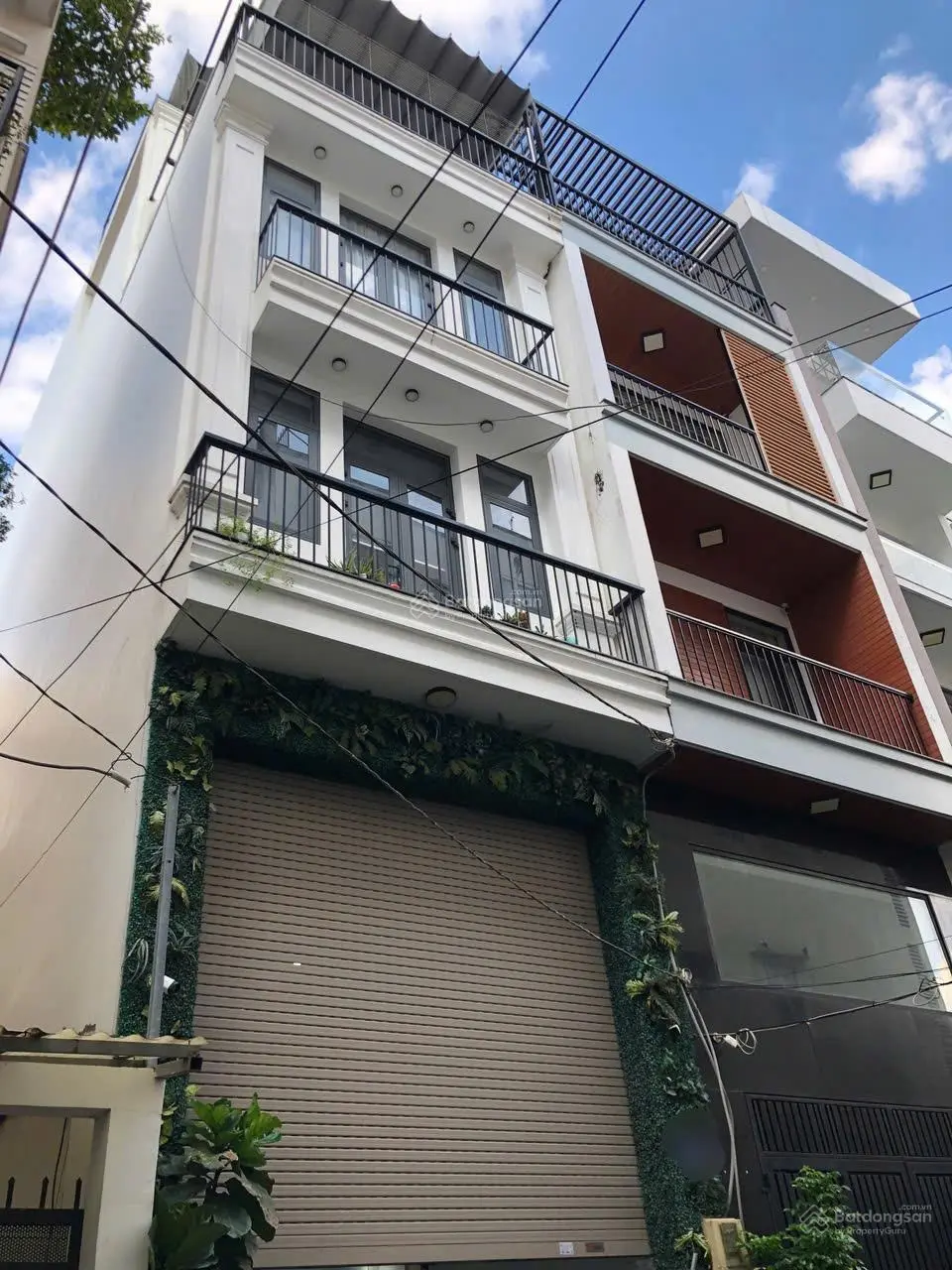 Bán nhà hẻm nhựa có lề xe hơi đậu cửa khu Cư Xá Chu Văn An P26 BT 4x16 CN 64m2 nhà 4 tấm