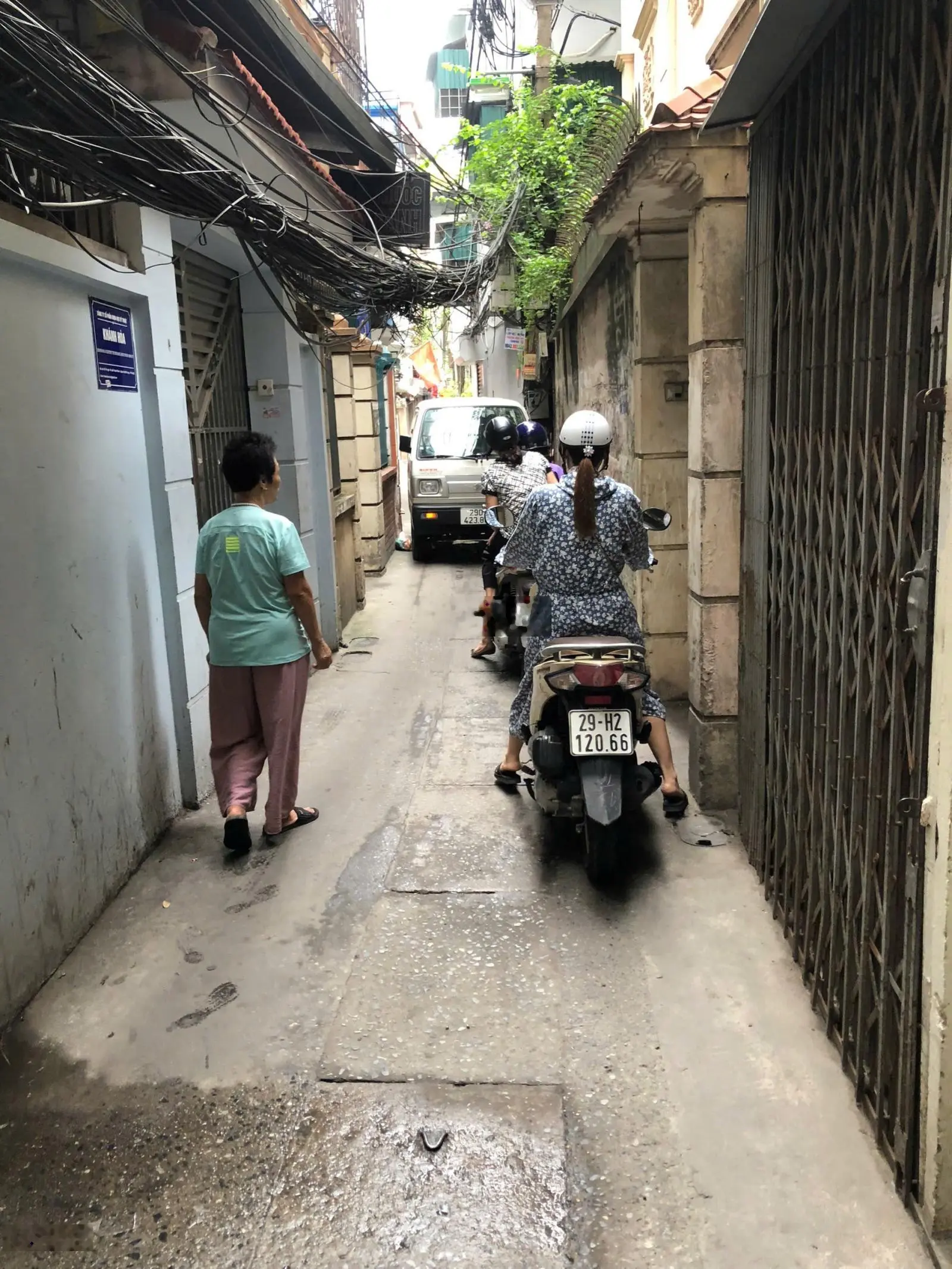 Căn nhà sát phố minh khai-full đồ cực đẹp-7 phòng-ngõ nông-oto đỗ