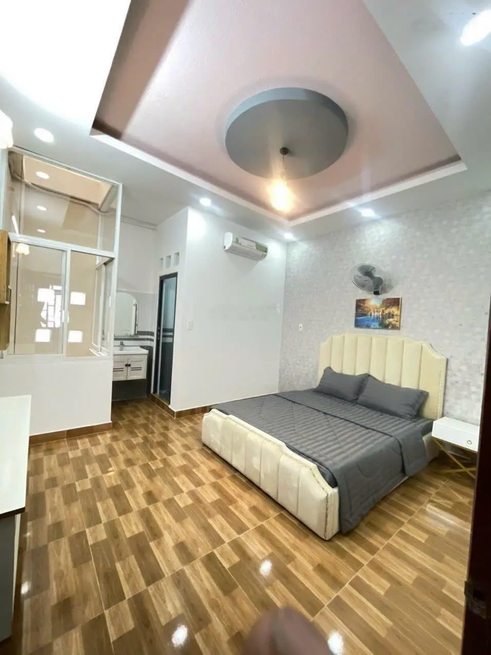 Bán nhà đường Đông Hồ, Phường 8, Tân Bình, nhà 3 tầng, sổ riêng, 65m2, hẻm xe hơi, 0896 465 ***