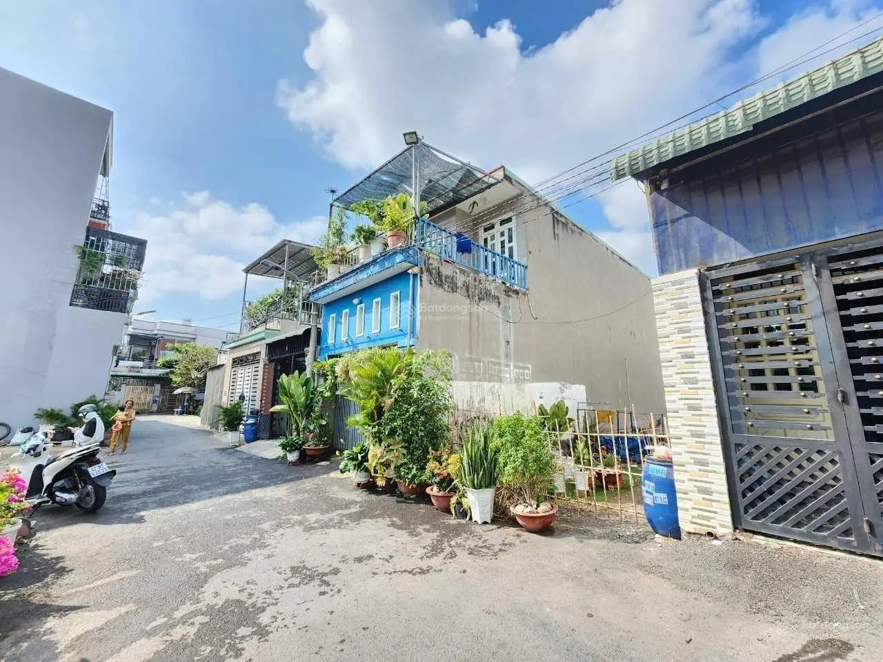 2 tỷ 7 Bán đất cách đường Nguyễn Thái Học 100m, P. Dĩ An, TP. Dĩ An