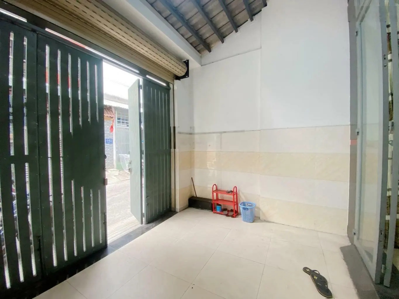 7,2 tỉ NHÀ 4 Tầng ngay LÊ VĂN QUỚI - NGÃ TƯ BỐN XÃ- 70M2- hẻm xe hơi 8M - sổ vuông A4