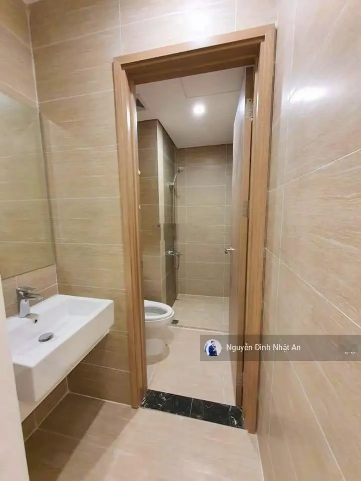 Bán ăn hộ 2PN 59m2 sẵn sổ - Tặng nội thất - giá tốt - view hồ bơi & công viên - Xem nhà 24/7