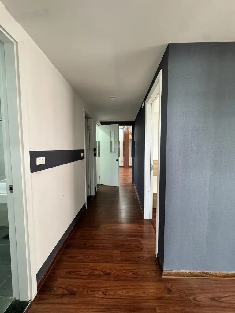 Bán căn nhà chung cư việt hưng quận long biên 91m2, nhà mới 4tỷ chín lăm.