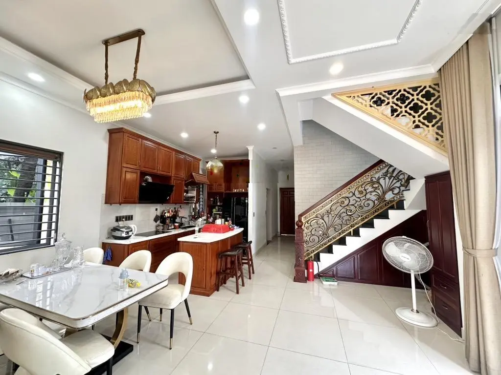 BIỆT THỰ SÂN VƯỜN VỊ TRÍ ĐẮC ĐỊA GIÁ 26tr/M2.. ...Tại đường vinh phú 38A Thuận an