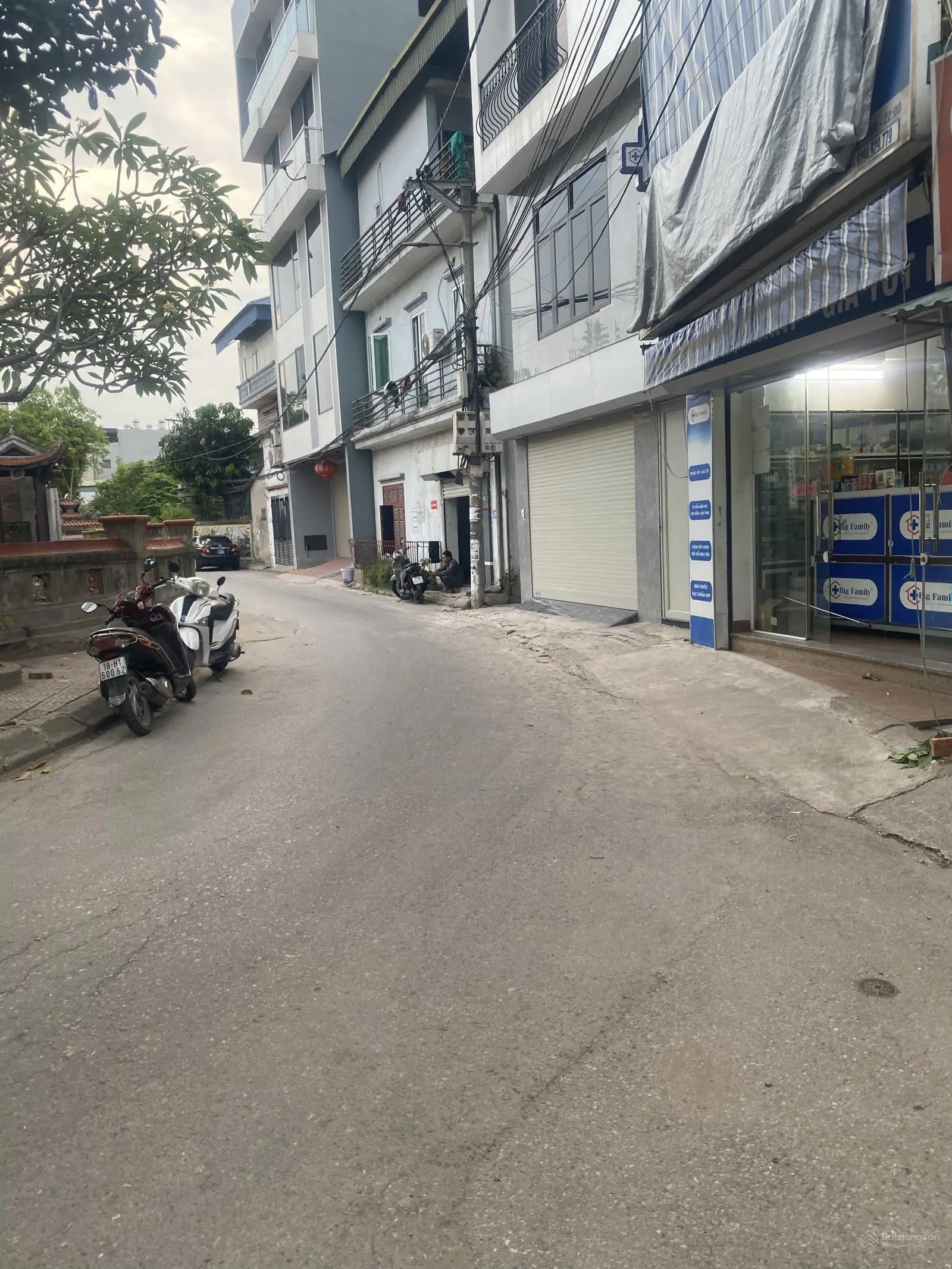 Chính chủ cần bán căn nhà vàng kinh doanh sầm uất mặt ngõ 68 phố nguyễn văn linh phường thạch bàn