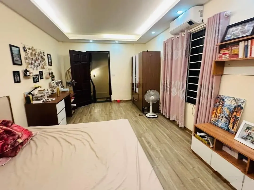 Bán nhà phân lô khu X2B Yên Sở Tam Trinh S: 65 m2 x 4 tầng mặt tiền 3,5m giá 13,5 tỷ