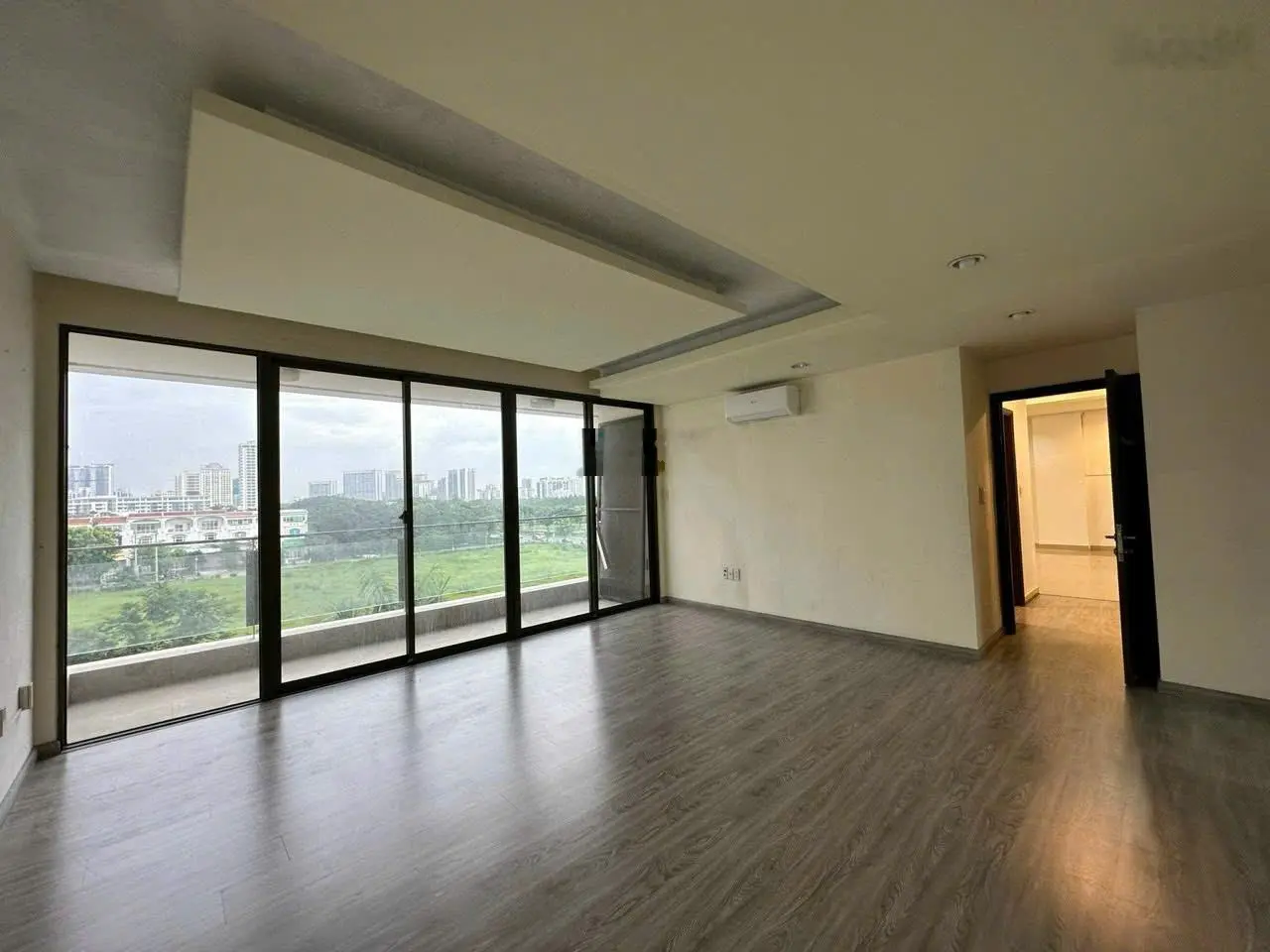 Cọc 1 tỷ nhận nhà Căn hộ Panorama Phú mỹ hưng view sông và hồ bơi, 146m2, 3PN giá bán cực rẻ