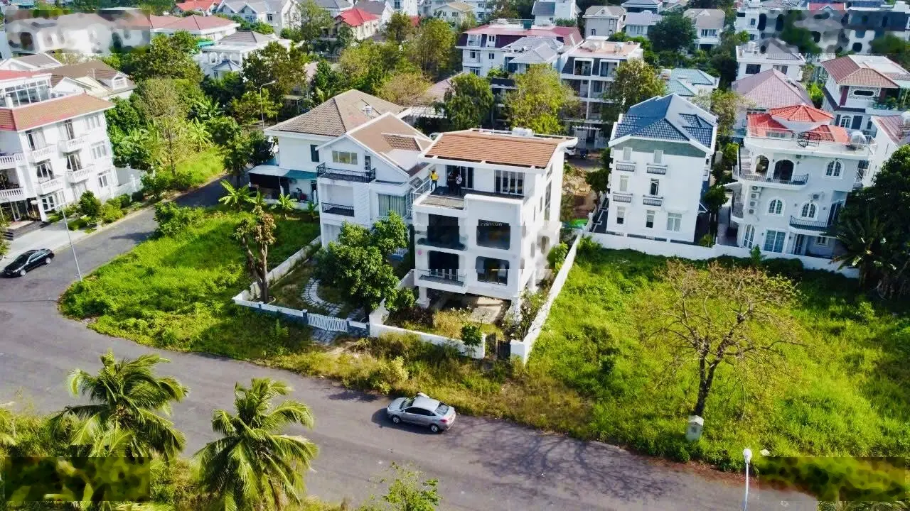 Độc quyền - Bán biệt thự xây thô mặt biển An Viên, Nha Trang. 264m2, 3 tầng 4 ngủ, 140tr/m2 (có TL)