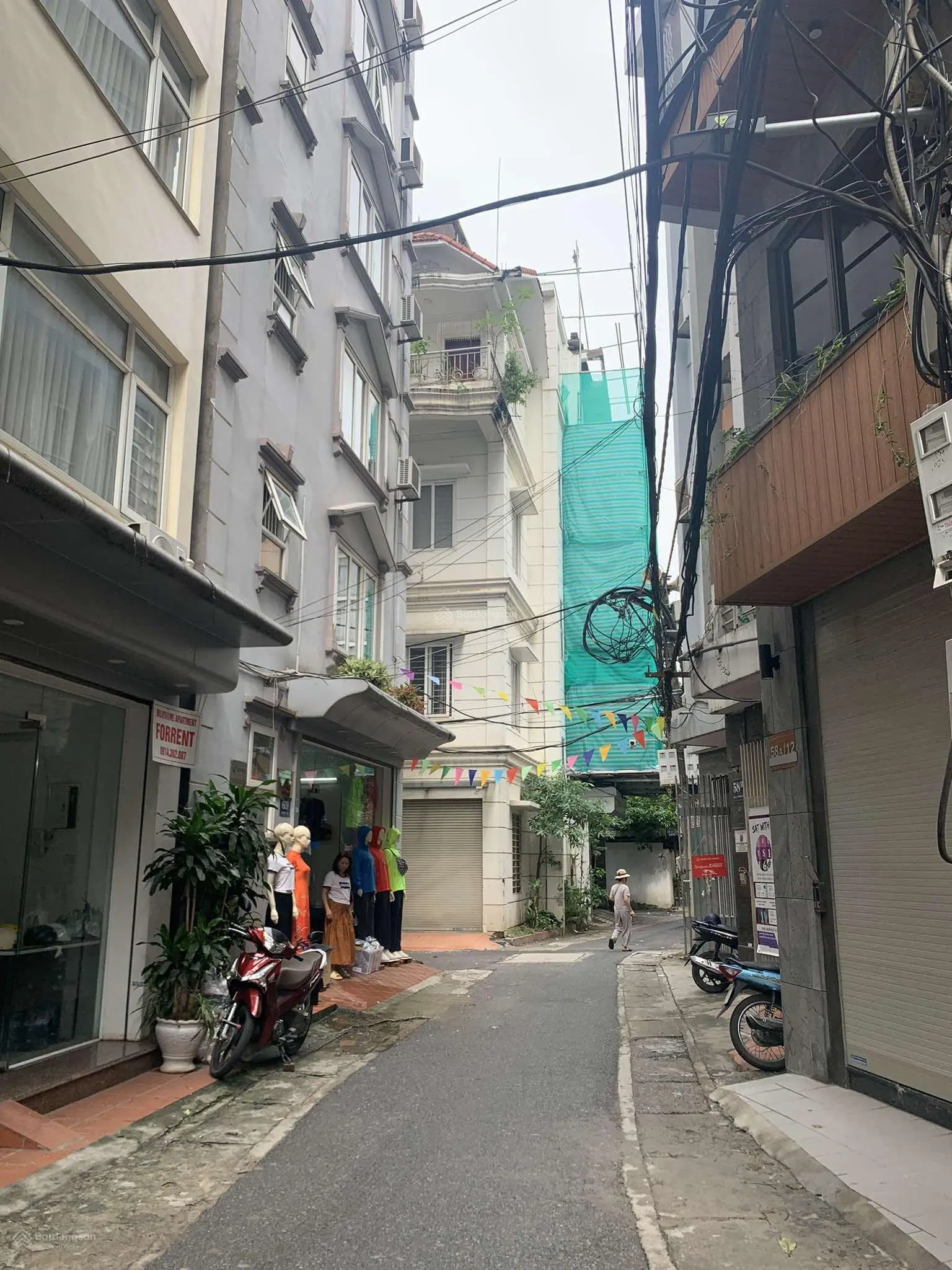 HÀNG TUYỂN HOÀNG HOA THÁM_6 TẦNG _THANG MÁY_NHÀ ĐẸP_GIÁ HƠN 6 TỶ