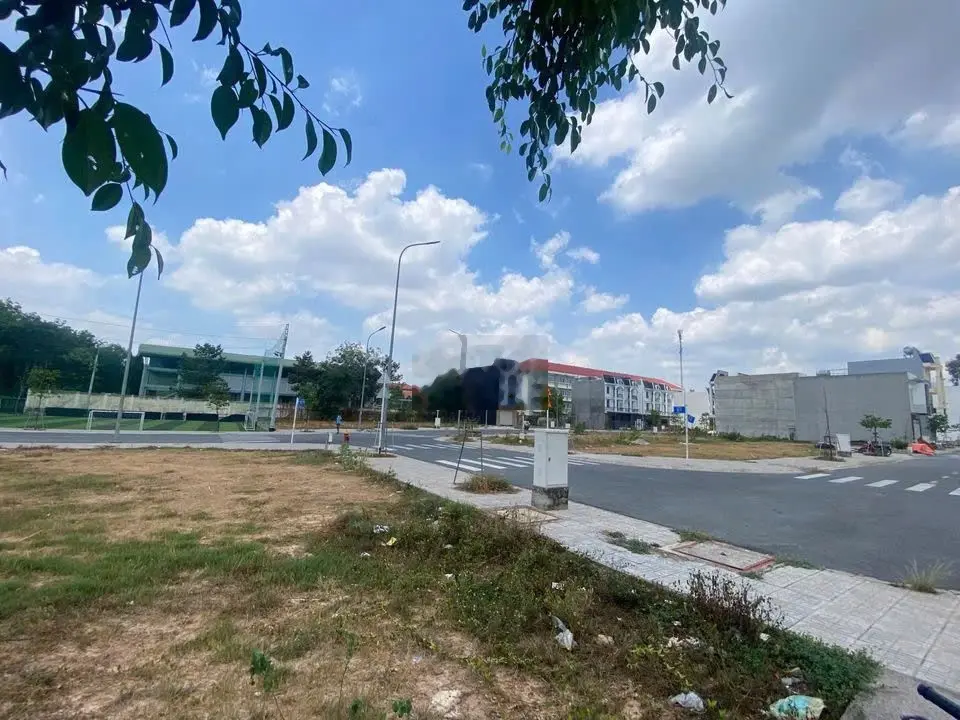 HIẾM ! BÁN RẺ LÔ ĐẤT DT 116M2 GIÁ 1,250 Tỷ 2 MĂT TIỀN
