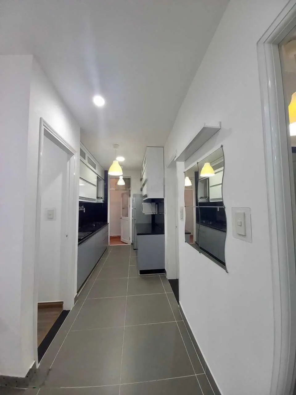 Bán căn hộ sky garden 3 dt 71m2 có 2pn 2wc giá 4.05 tỷ L 0903 113 ***